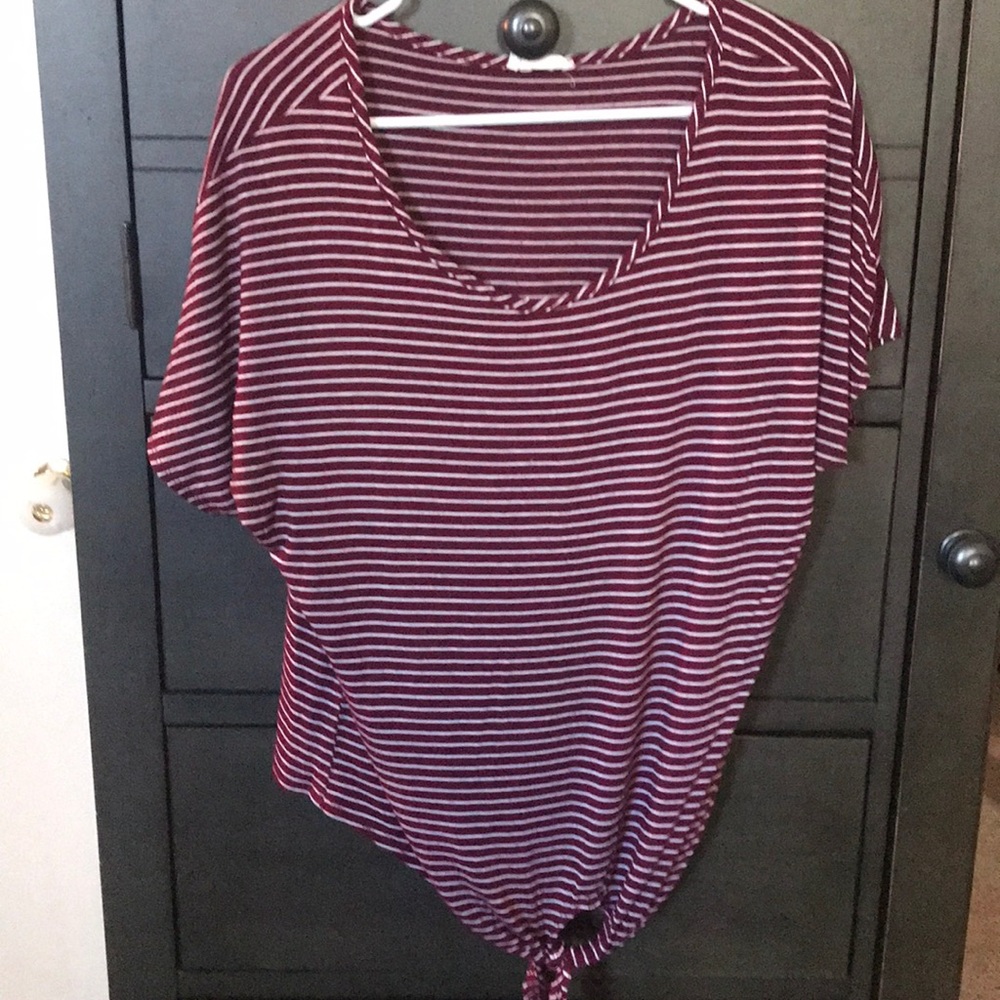 Maroon/white striped casual top
